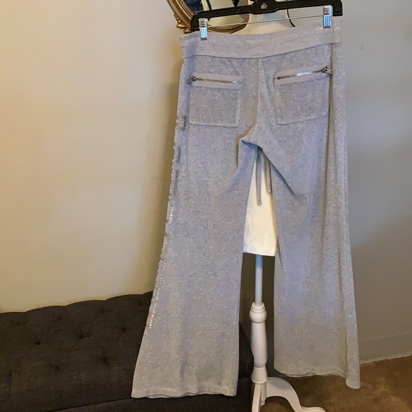 VS PINK velour wide leg sweat pants. - Picture 2 of 11